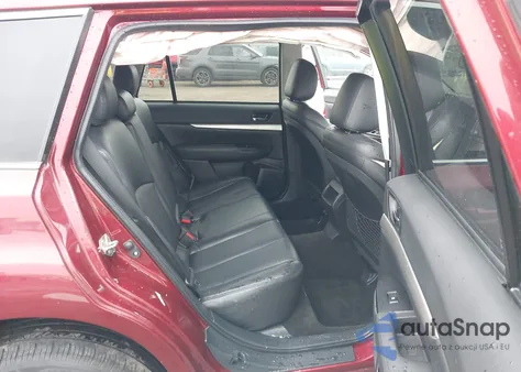 2013 Subaru Outback 2.5I Premium z USA, uszkodzony, nr VIN 4S4BRBGC8D3239175